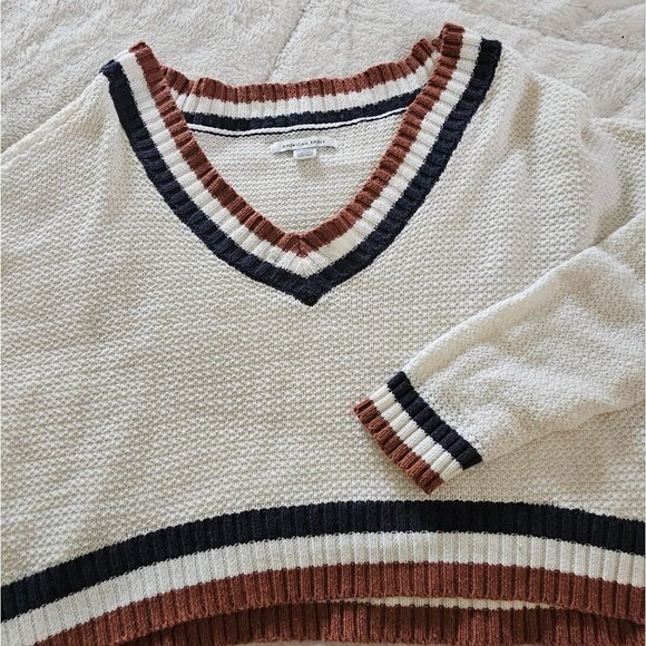 American Eagle Outfitters Cream V-Neck Cropped Sweater Stripes Size XS - Picture 6 of 7